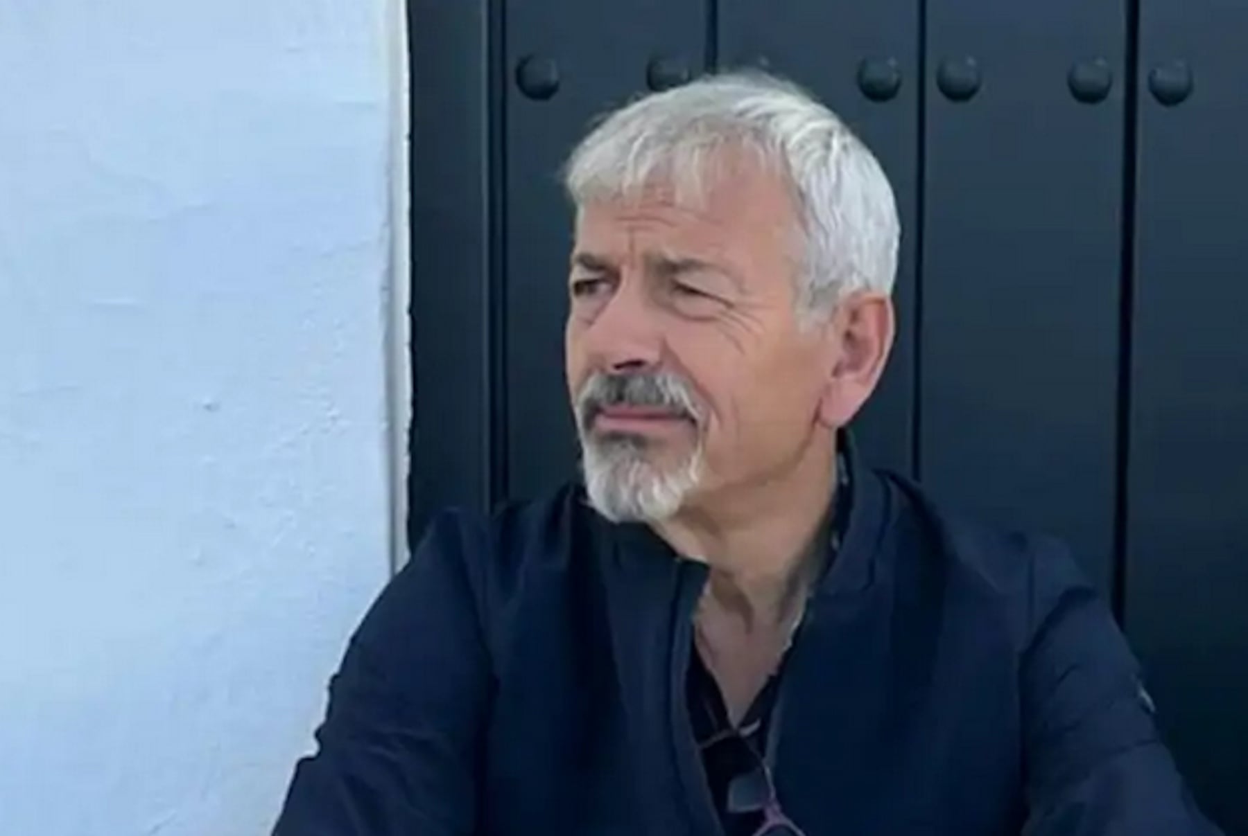El paraíso donde Carlos Sobera se refugia cada verano: tiene un castillo del siglo XV y sólo 22 habitantes