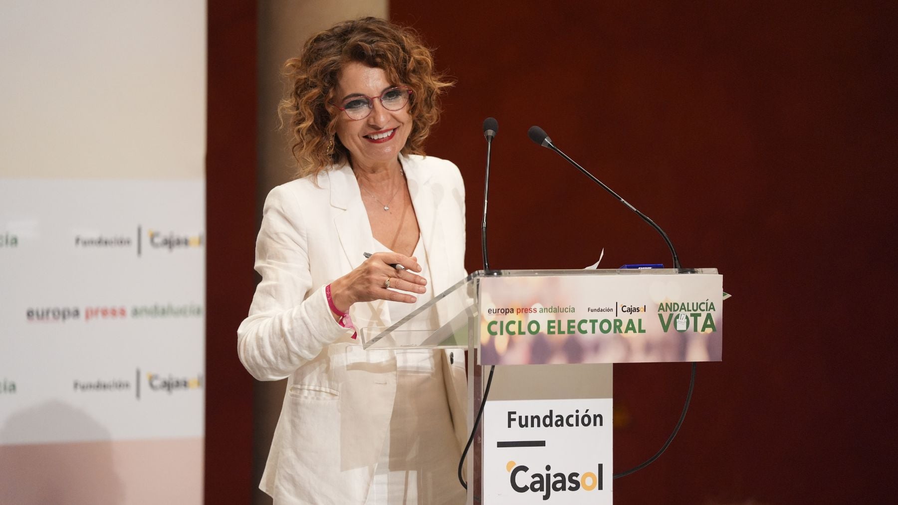 La Guardia Civil estalla contra Montero por llamar accidente laboral las muertes frente al narco: ¡Es homicidio!