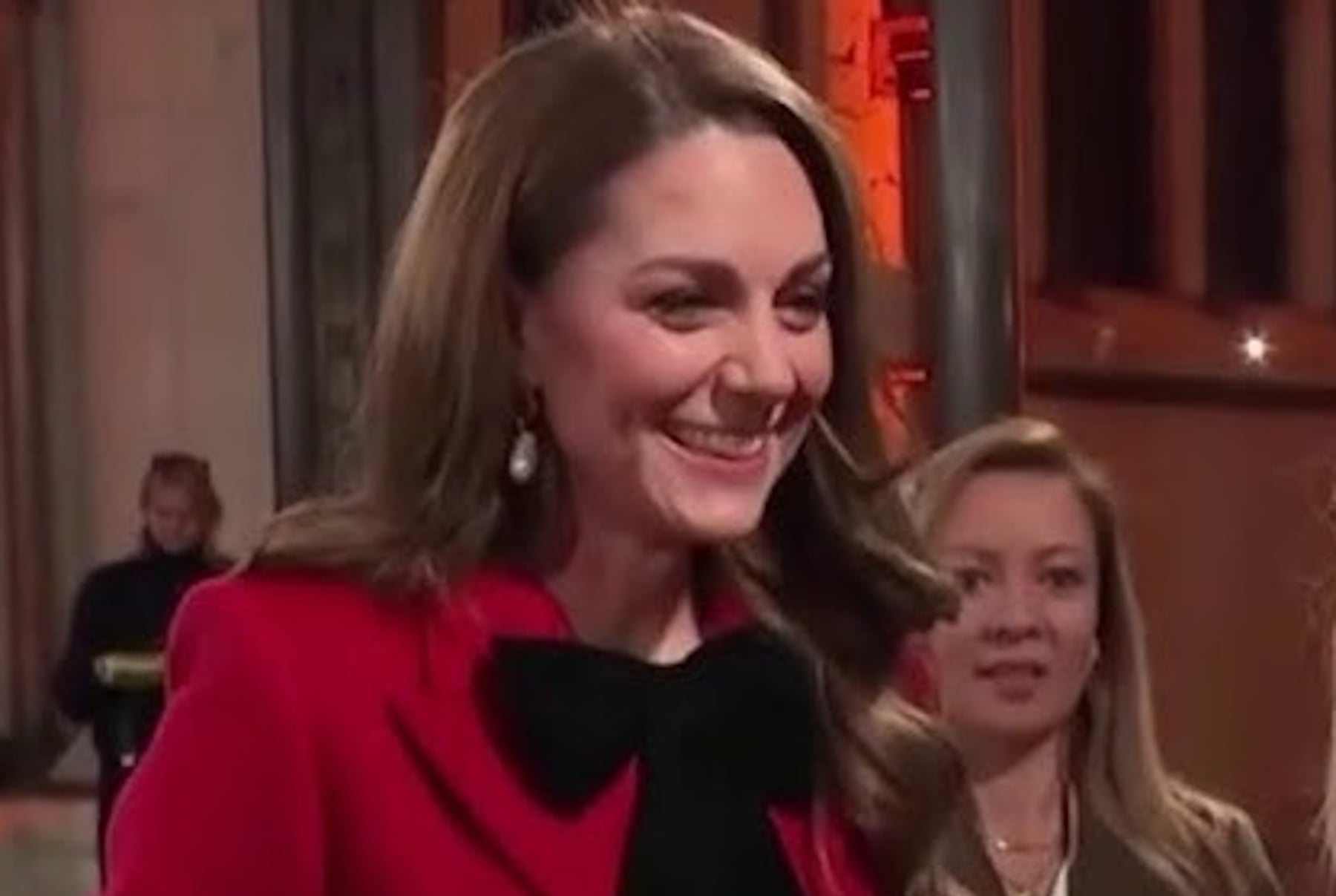 Kate Middleton en televisión (Foto: Youtube))