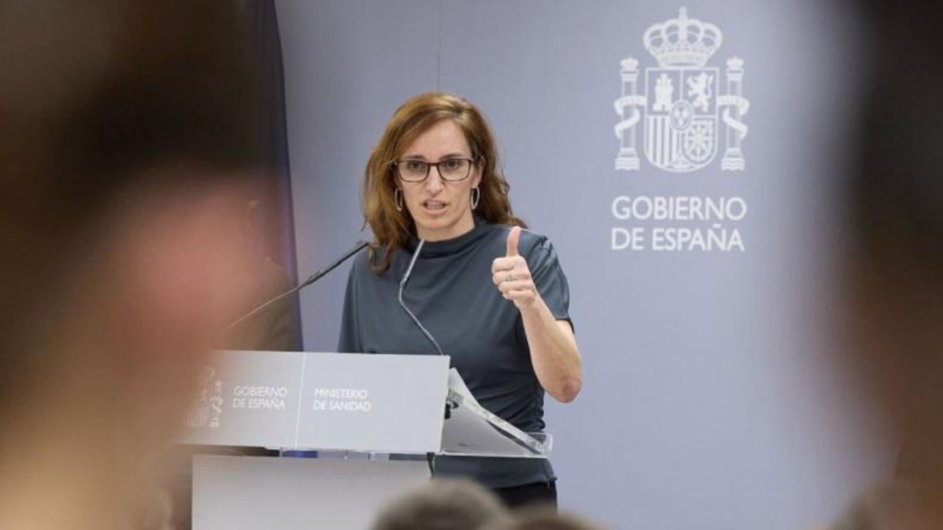 Mónica García rechaza financiar el único fármaco que frena el alzhéimer y condena a los pacientes a pagar 45.000 euros al año