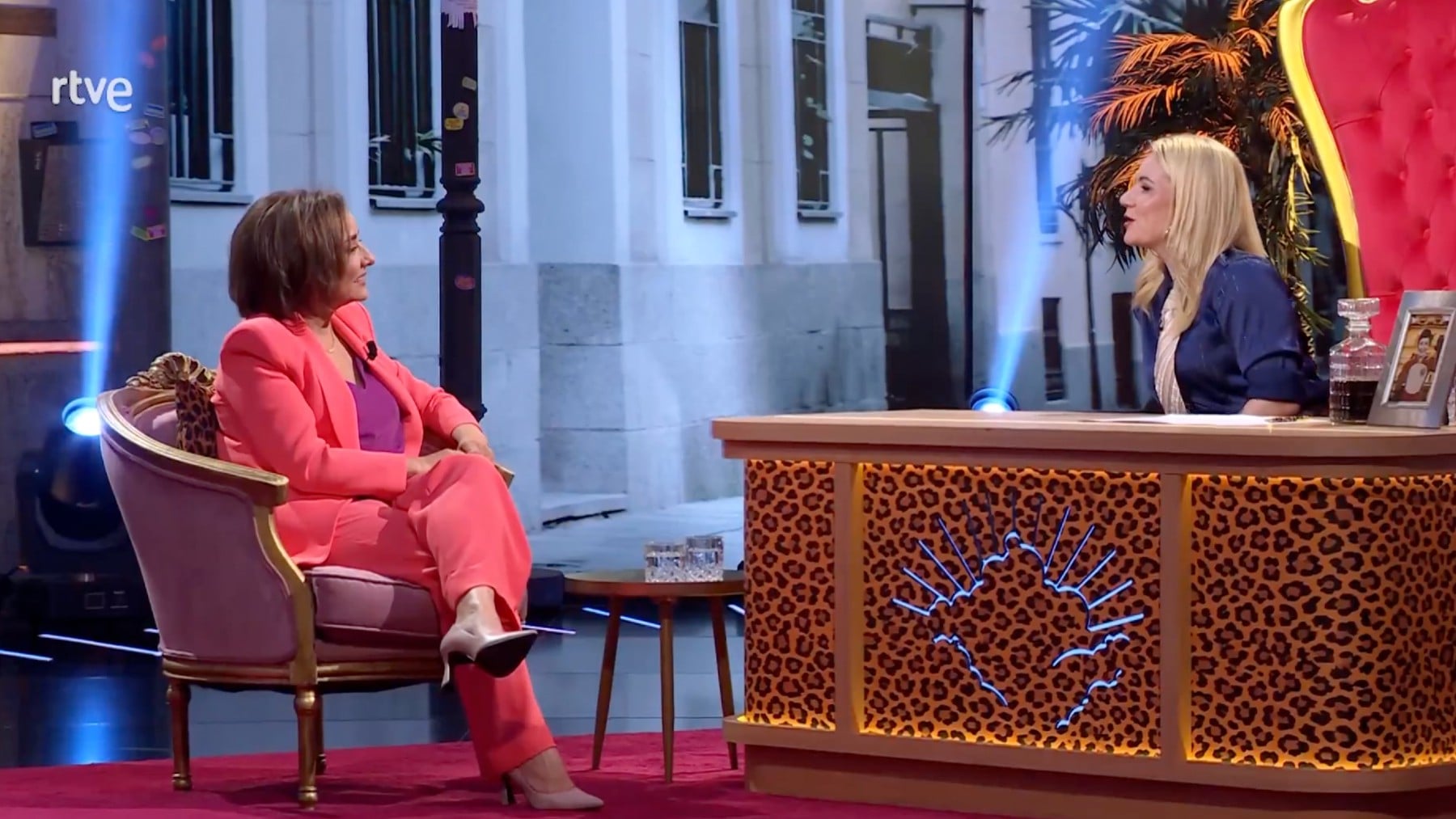 Pepa Bueno se enfrenta a Henar Álvarez: No estoy de acuerdo contigo