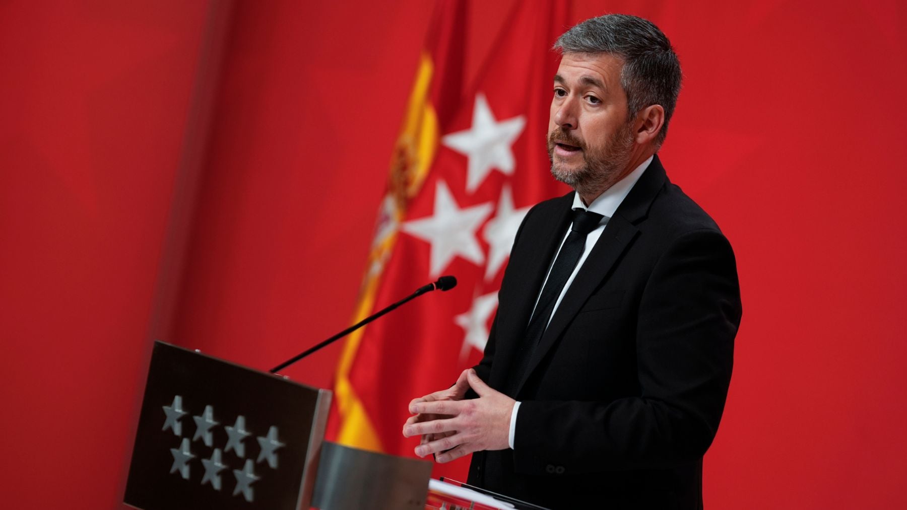 Madrid alerta de que el Gobierno quiere suprimir a los notarios como barrera frente a la corrupción y el fraude