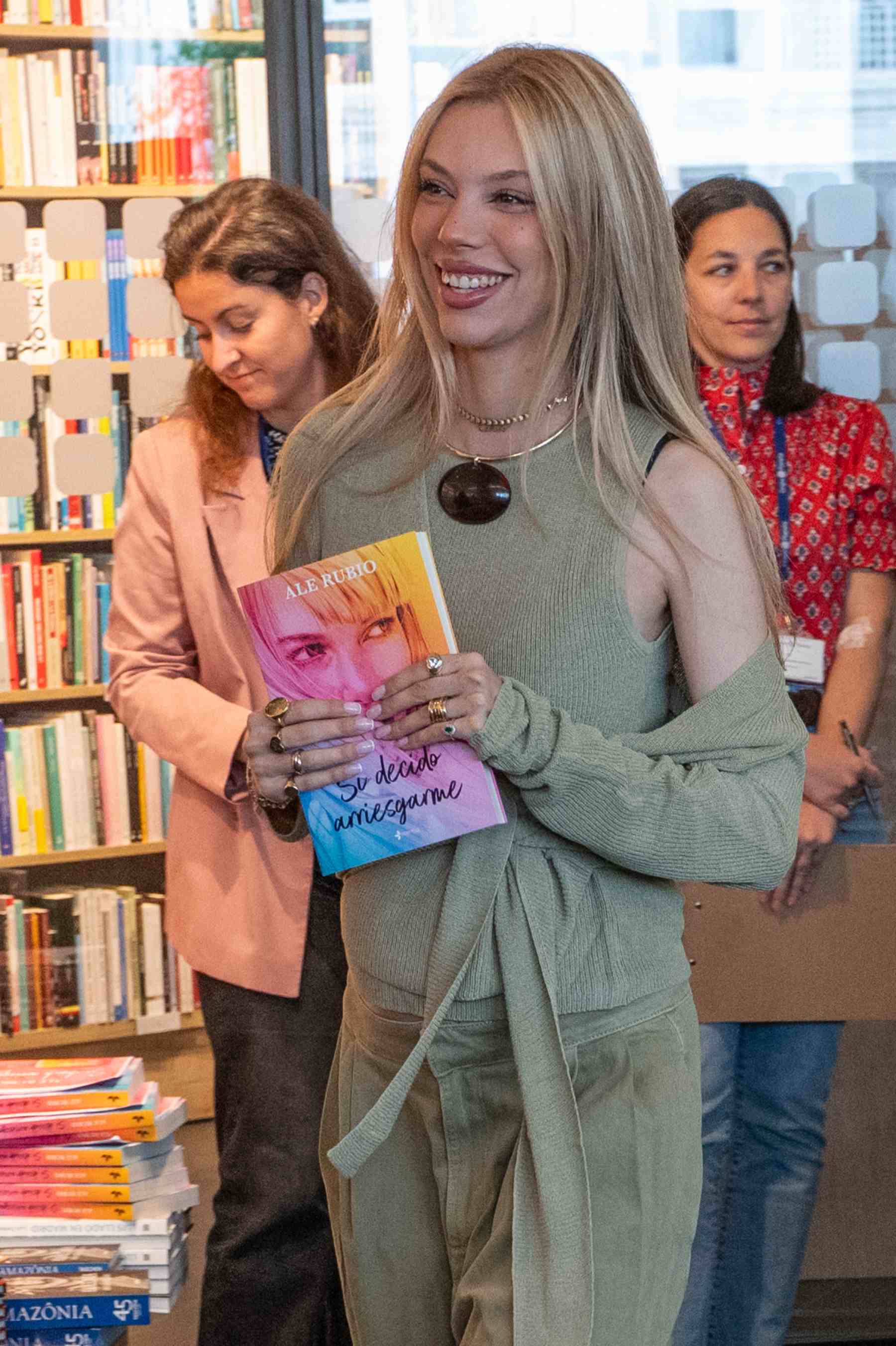 Alejandra Rubio en la presentaci&oacute;n de su novela. (Foto: Europa Press)