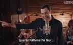 Juanma Moreno interpreta Kilómetro Sur. (YouTube)