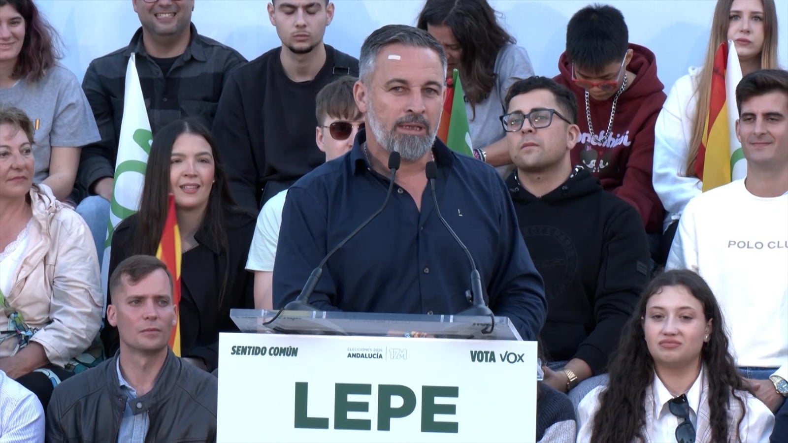 Abascal dice a Moreno que debería saber cuál es su vocación: si política o Eurovisión