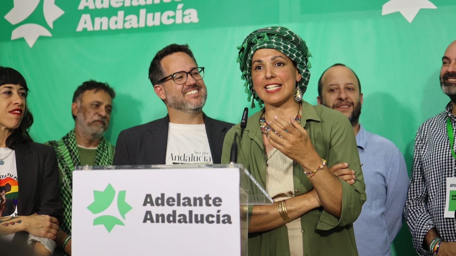 Teresa Rodríguez anuncia que padece cáncer tras responder a una tuitera por burlarse de su vestimenta: De señora con quimio
