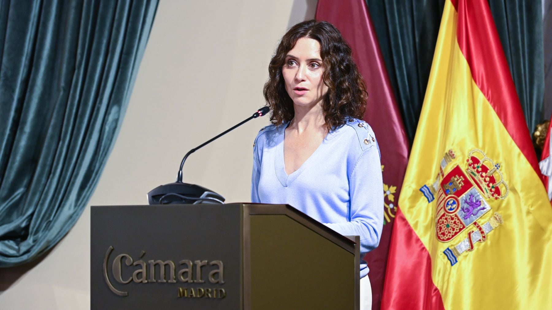 Ayuso celebra la anulación del intento sectario del Gobierno de señalar la Casa de Correos como lugar franquista