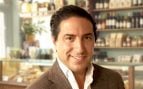 Josué Reyzabal celebra los circuitos urbanos de pantallas LED más grandes del mundo y el centenario de los Cines Callao con el mundo cultural, empresarial y político