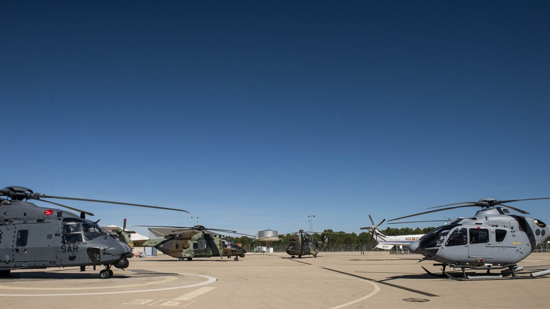 La Armada española y Airbus culminan un ensayo de vuelo táctico con sistemas tripulados y no tripulados