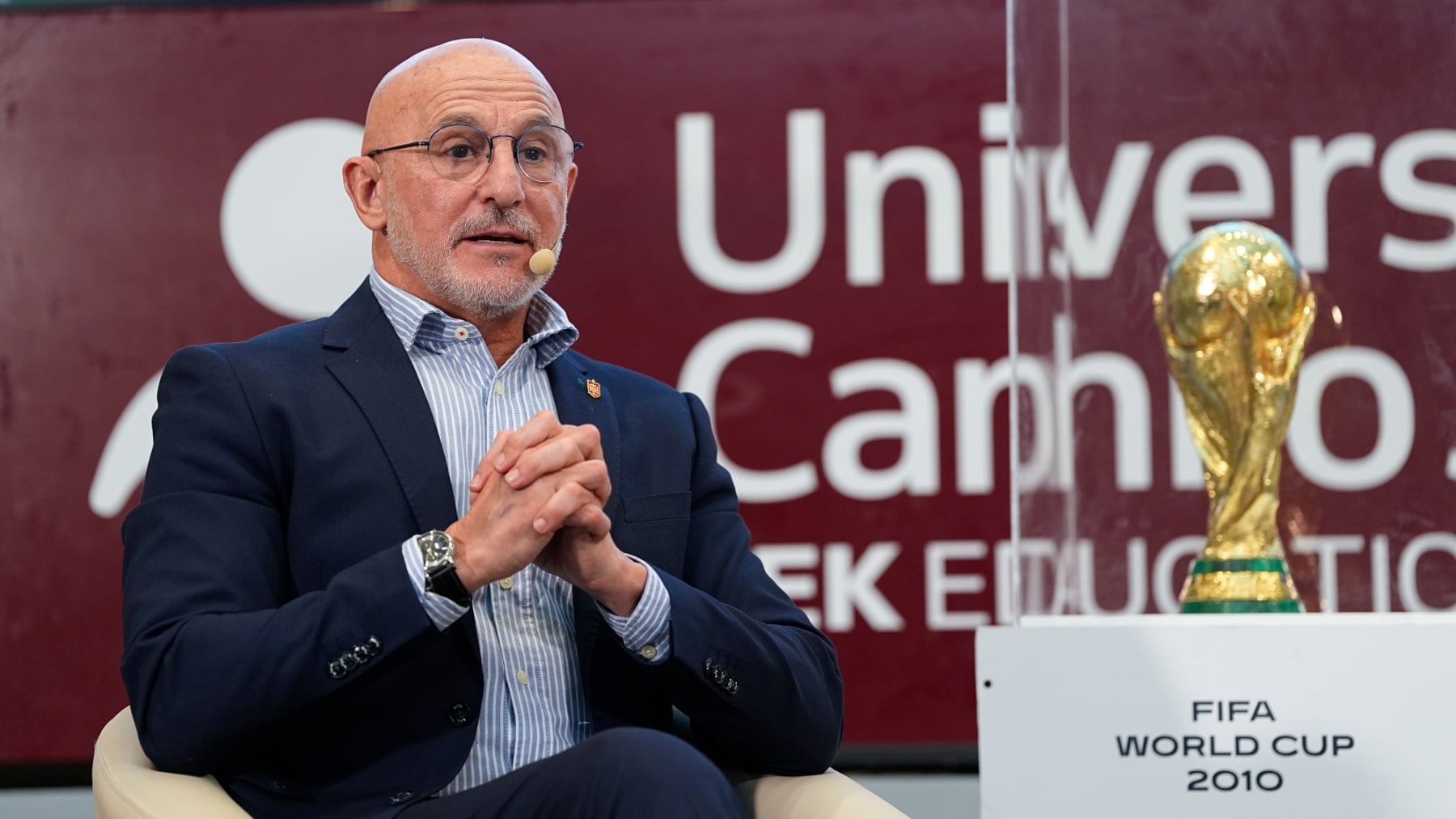 Luis de la Fuente abre la puerta a los nuevos y deja claro que la lista de España será de 26 jugadores