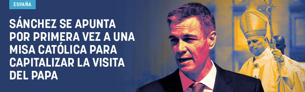 Sánchez se apunta por primera vez a una misa católica para capitalizar la visita del Papa
