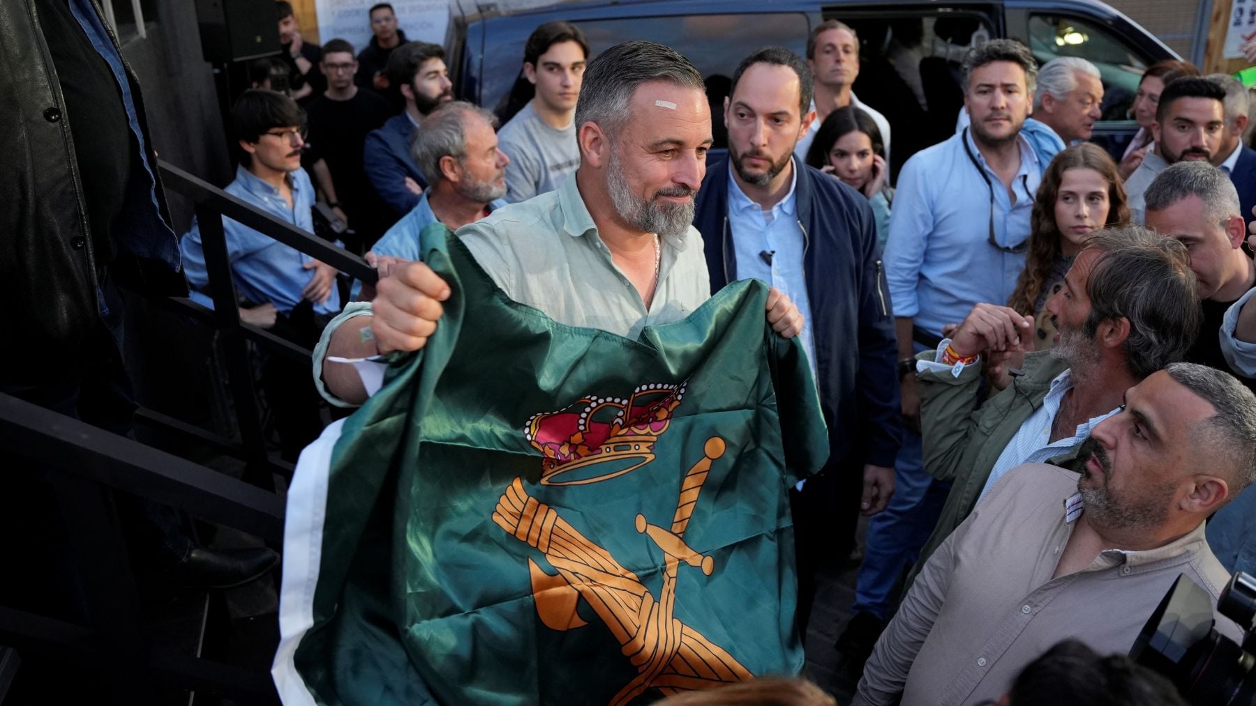 Abascal pide prisión provisional para Zapatero: Este Gobierno corrupto es una mafia con todas las letras