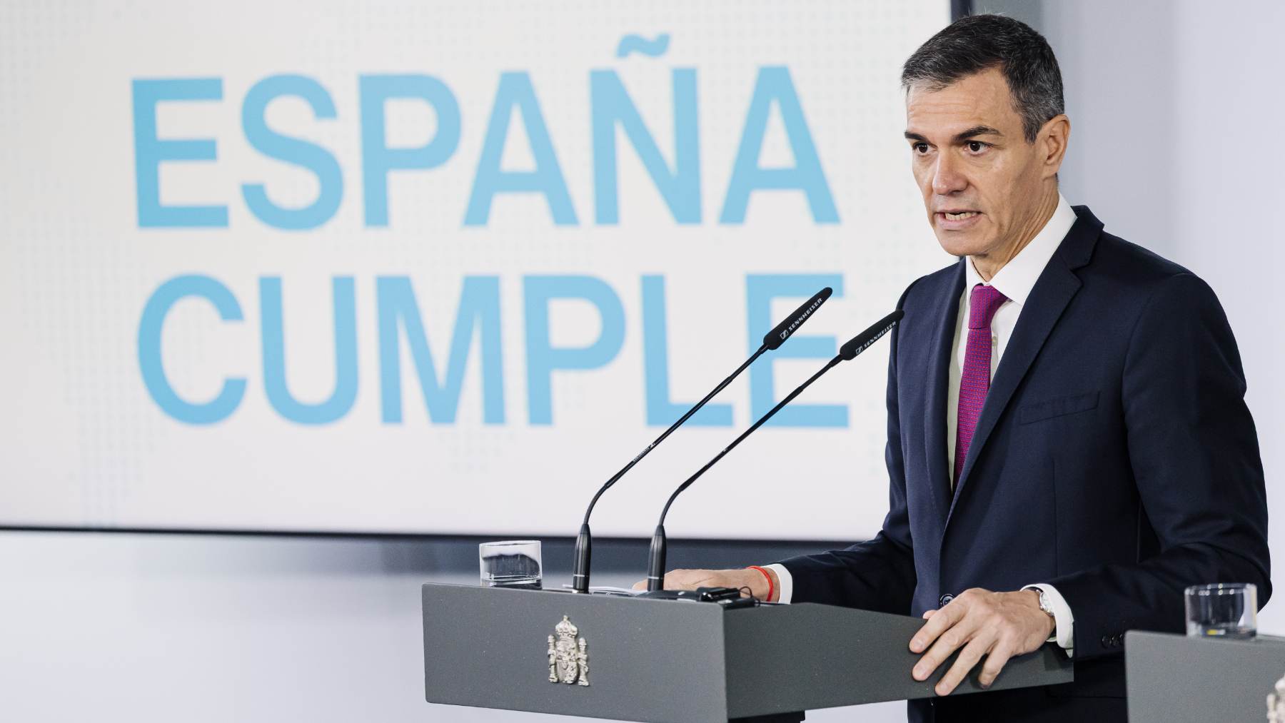 Moncloa sube el IVA de la luz y el gas pese a que la inflación sólo ha caído dos décimas