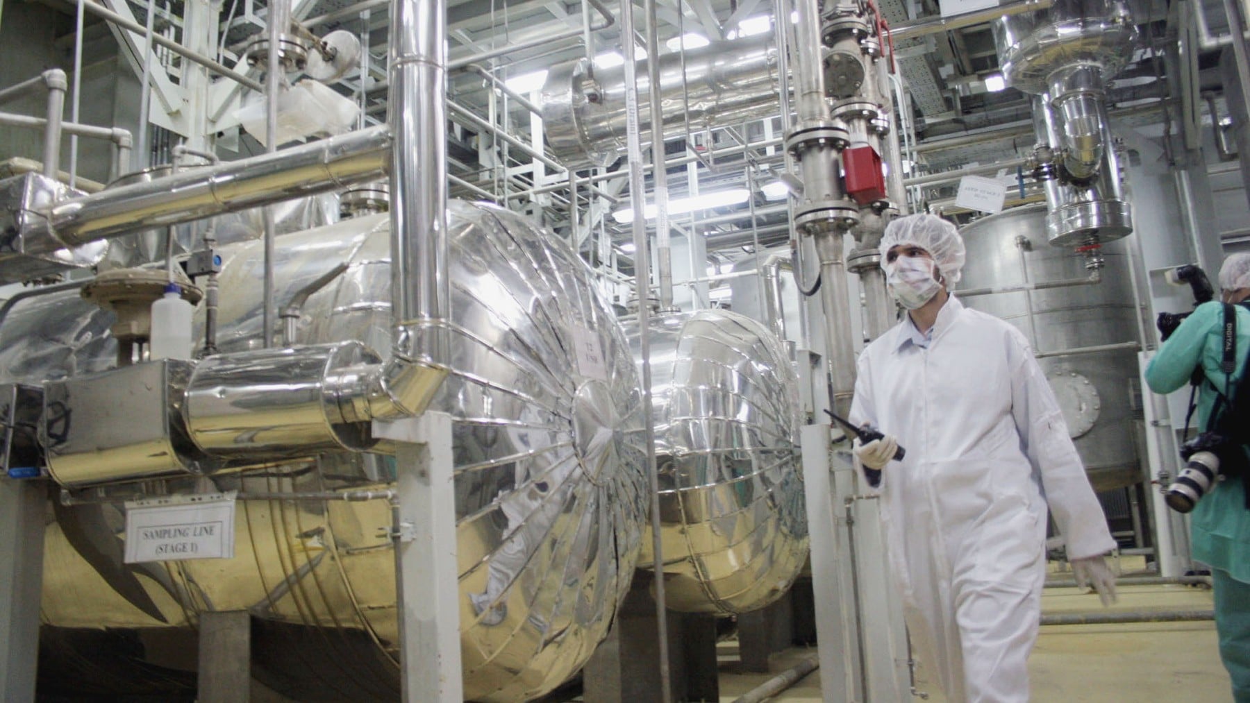 EEUU asegura que Irán acepta deshacerse del uranio enriquecido a cambio de eliminar sanciones económicas