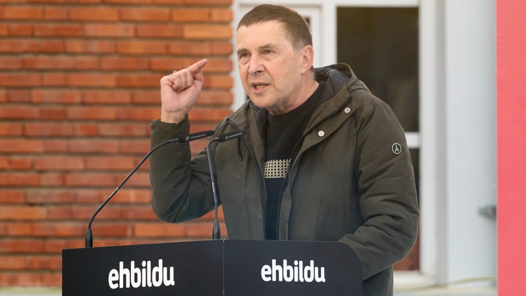 Otegi exprime la debilidad de Sánchez y le anima a impulsar ya la España pluranacional