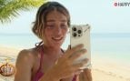 Claudia habla con su novio en 'Supervivientes 2026'. (Mediaset)