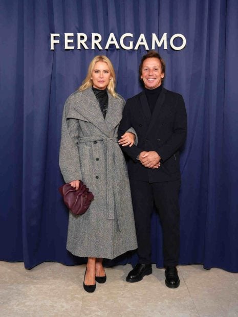 Valeria Mazza y Alejandro Gravier en el desfile de Ferragamo