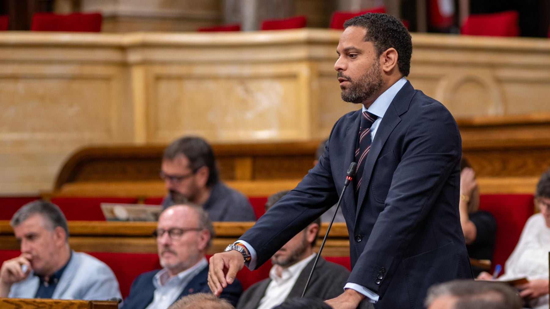 Amenazan de muerte a Garriga por denunciar el islamismo radical: Si miras a una mujer con velo, te quito la cabeza