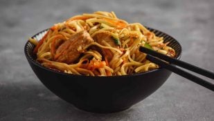 Udon con carne