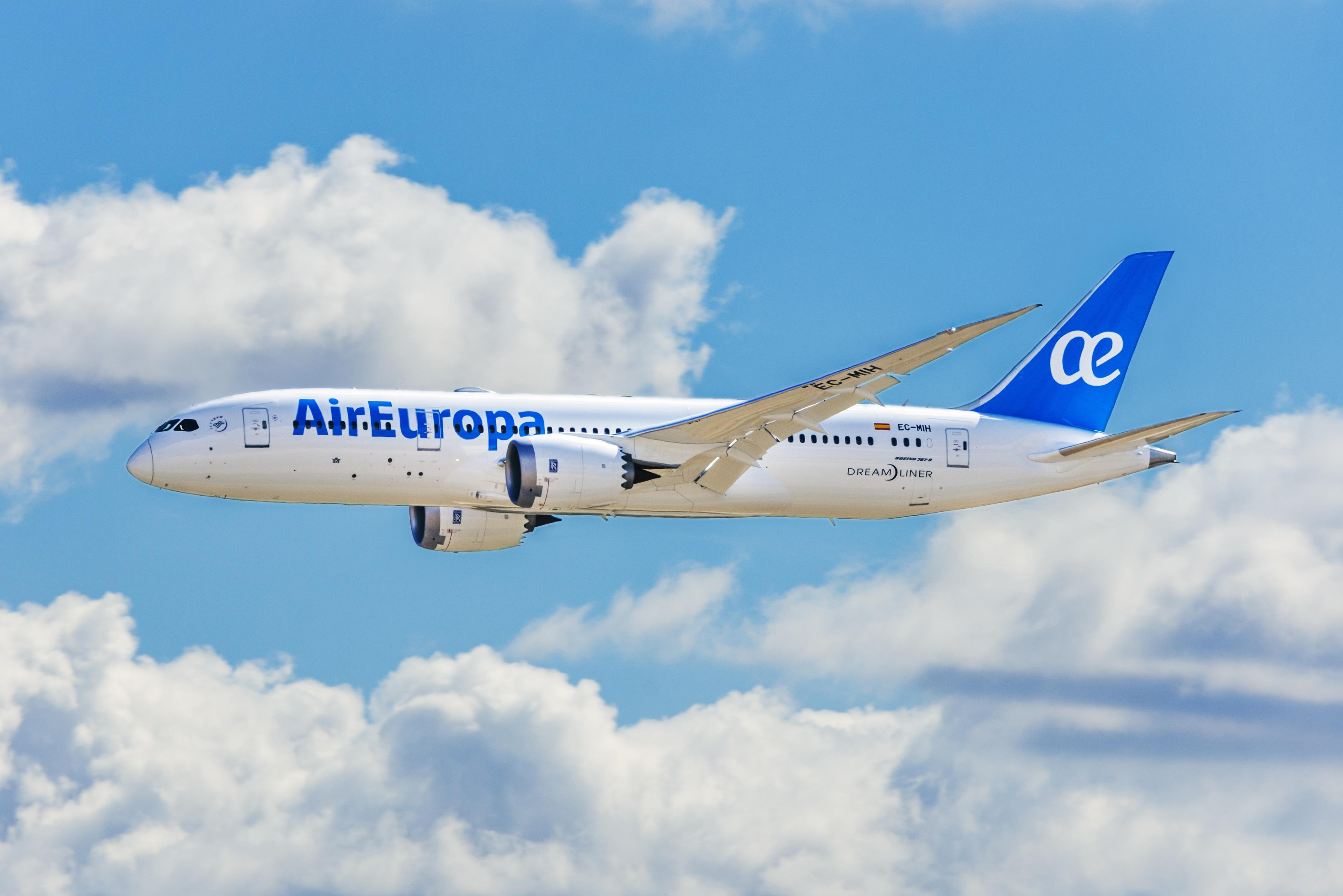 Air Europa suma WhatsApp como nuevo canal de contacto para facilitar la gestión y atención al cliente