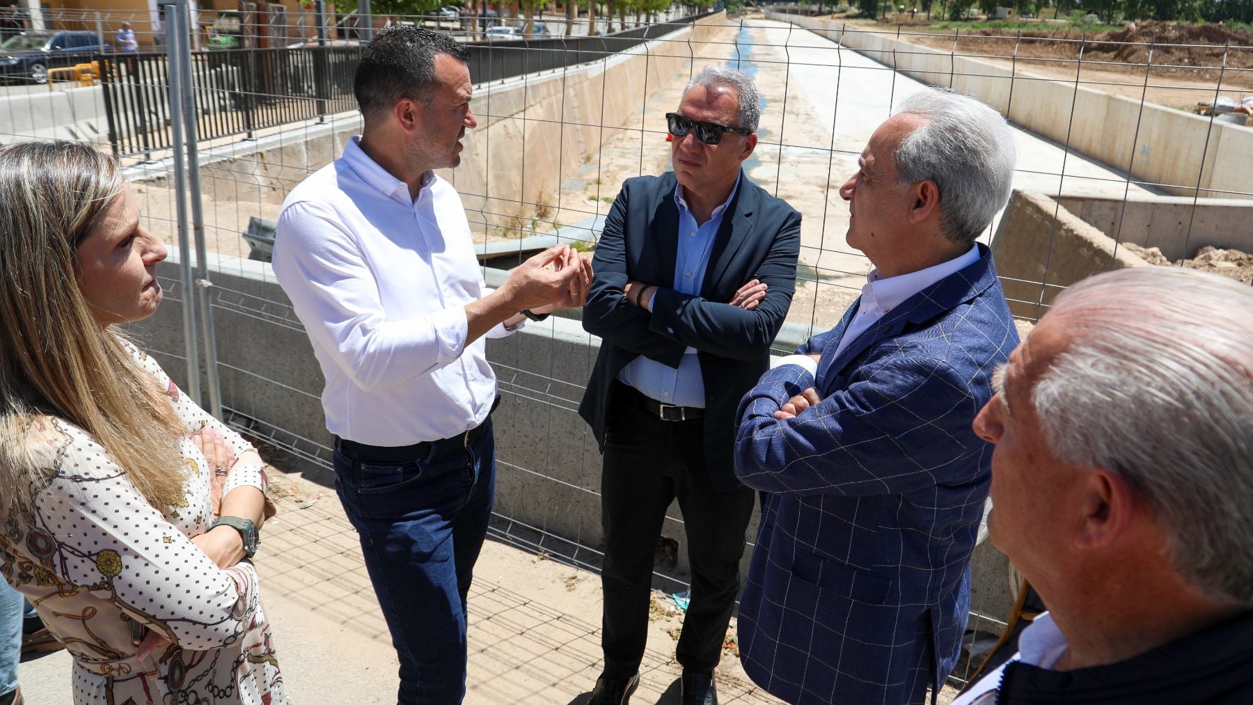 Bendodo critica que Sánchez no esté en la reconstrucción de la DANA: Tiene todos los días un lío