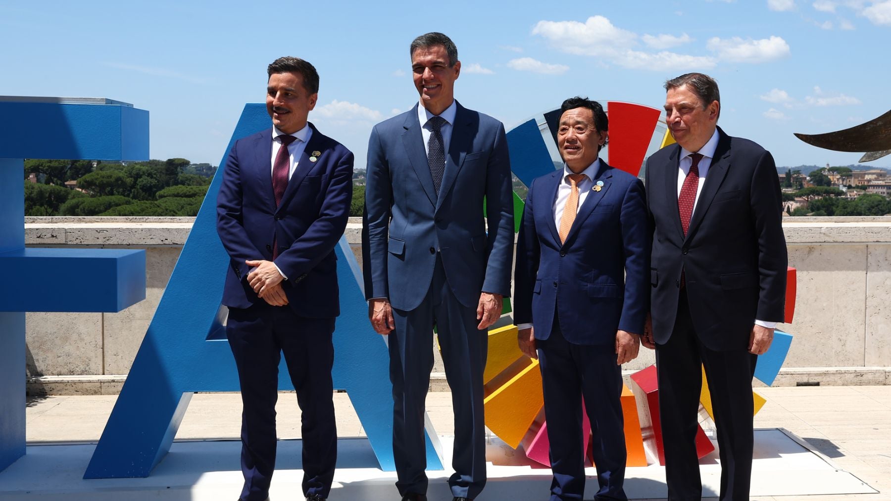 Sánchez se lleva a Planas a Roma para promocionarlo como candidato a dirigir la FAO
