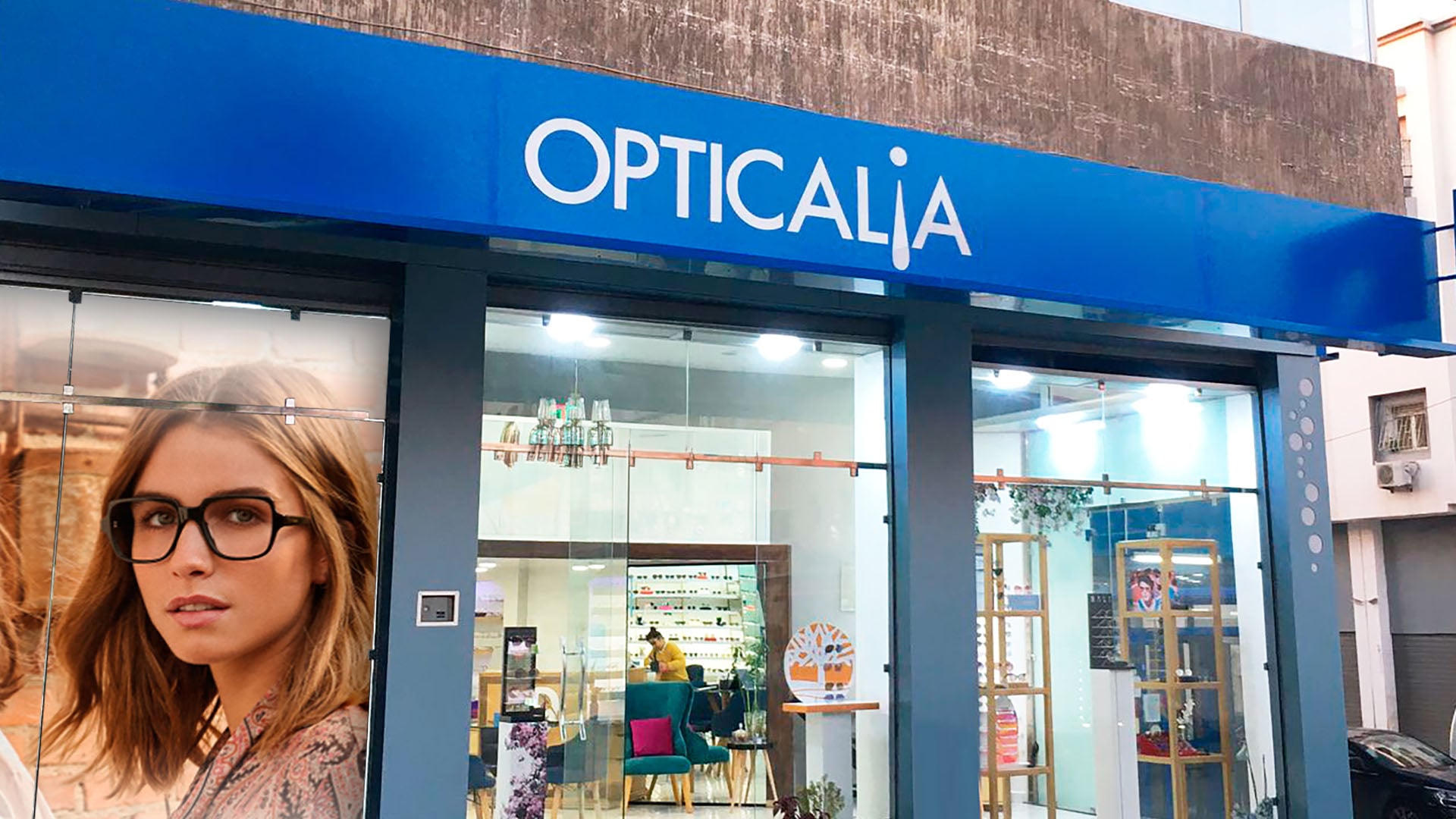 Opticalia abre tiendas propias tras la fuga de franquiciados a la competencia: Se quedaba sin ninguna en Madrid