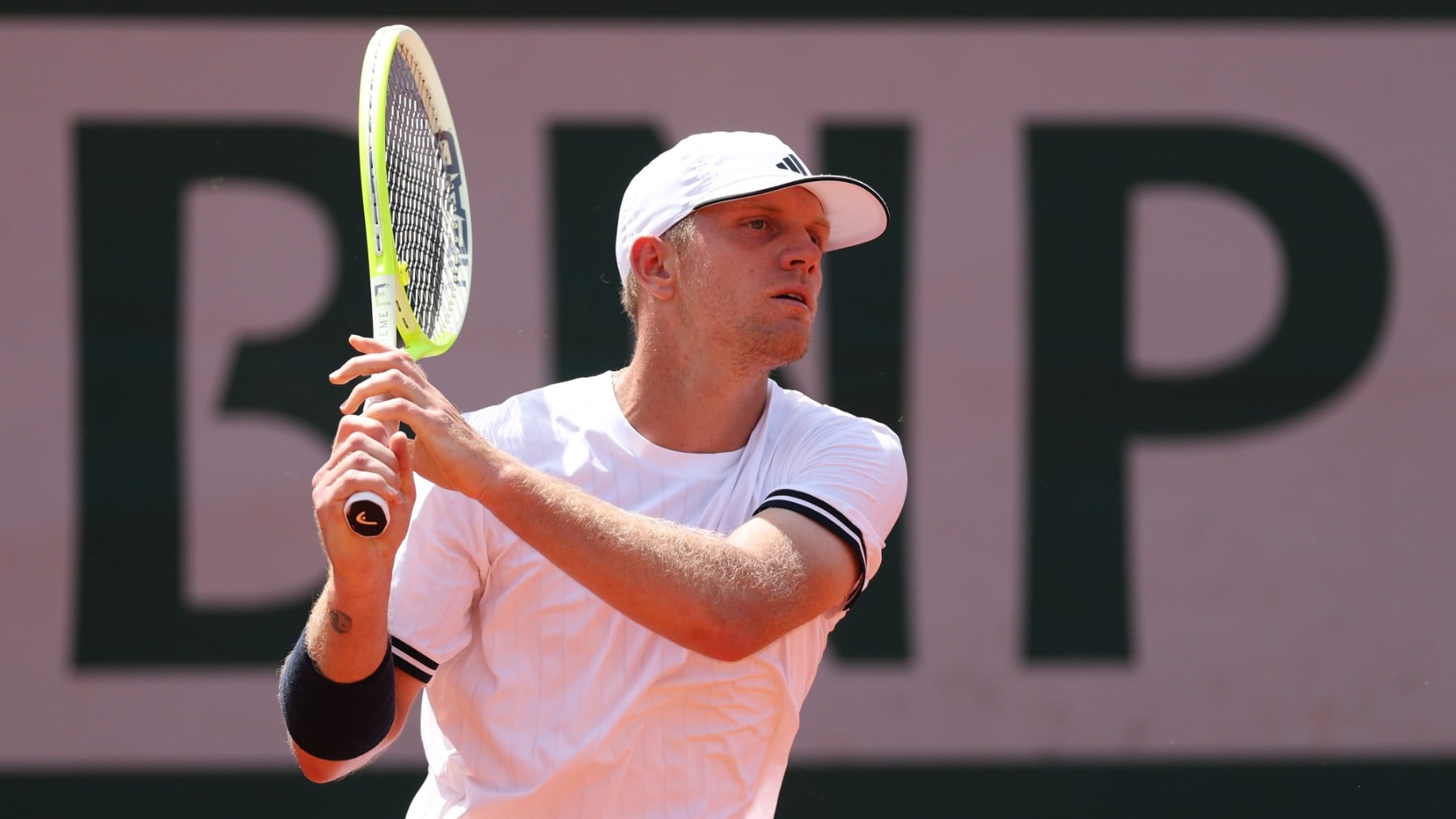 El lío de Davidovich: su entrenador le deja por WhatsApp en pleno Roland Garros y cae eliminado