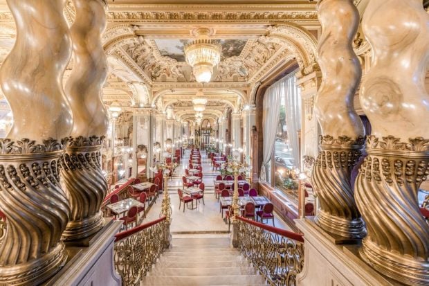 New York Caf&eacute;, Budapest