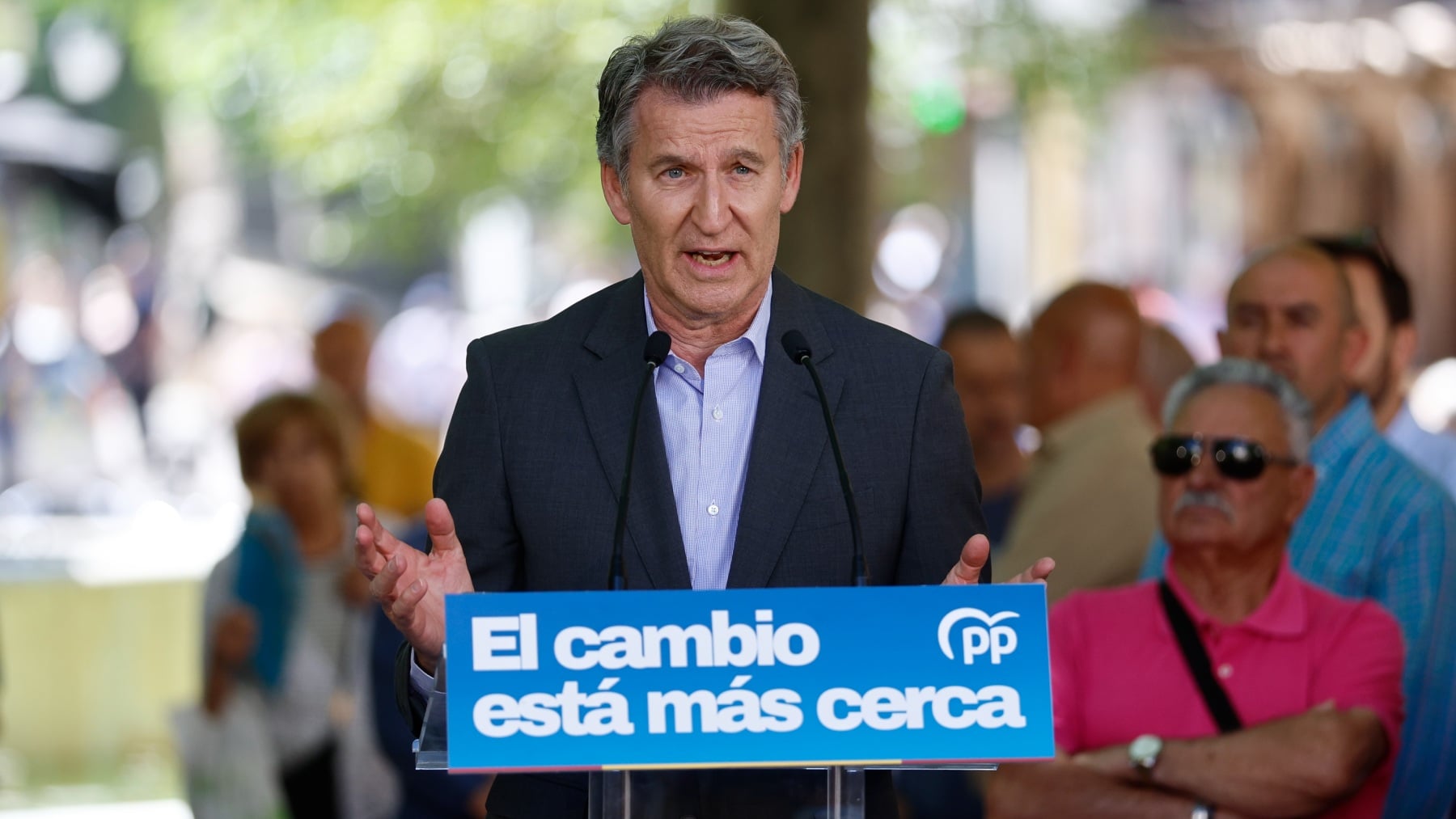 Feijoo llama a los socios de Sánchez a acabar con un Gobierno podrido e indecente
