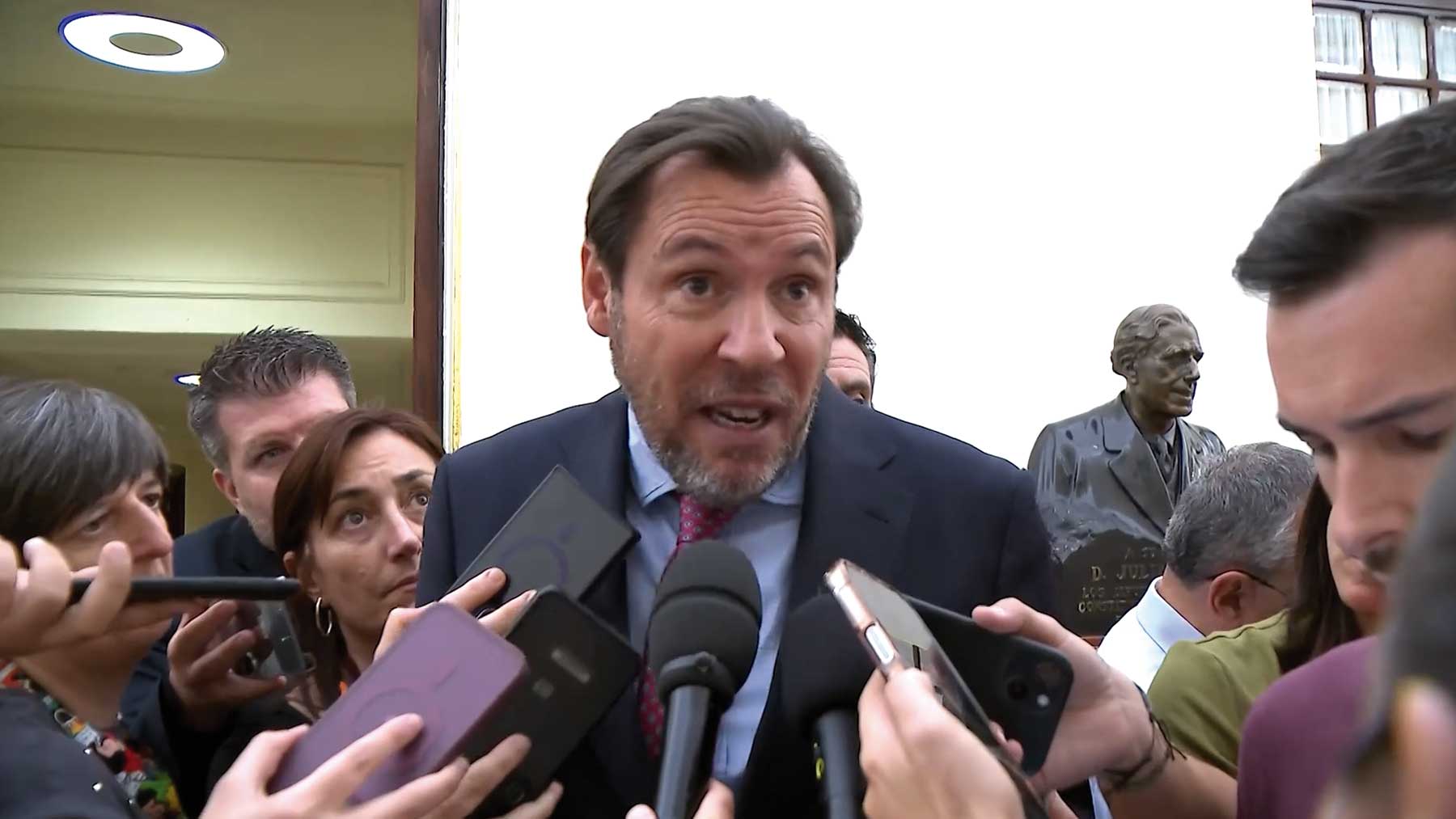 Óscar Puente asegura que hay una operación para derribar al Gobierno con métodos no democráticos