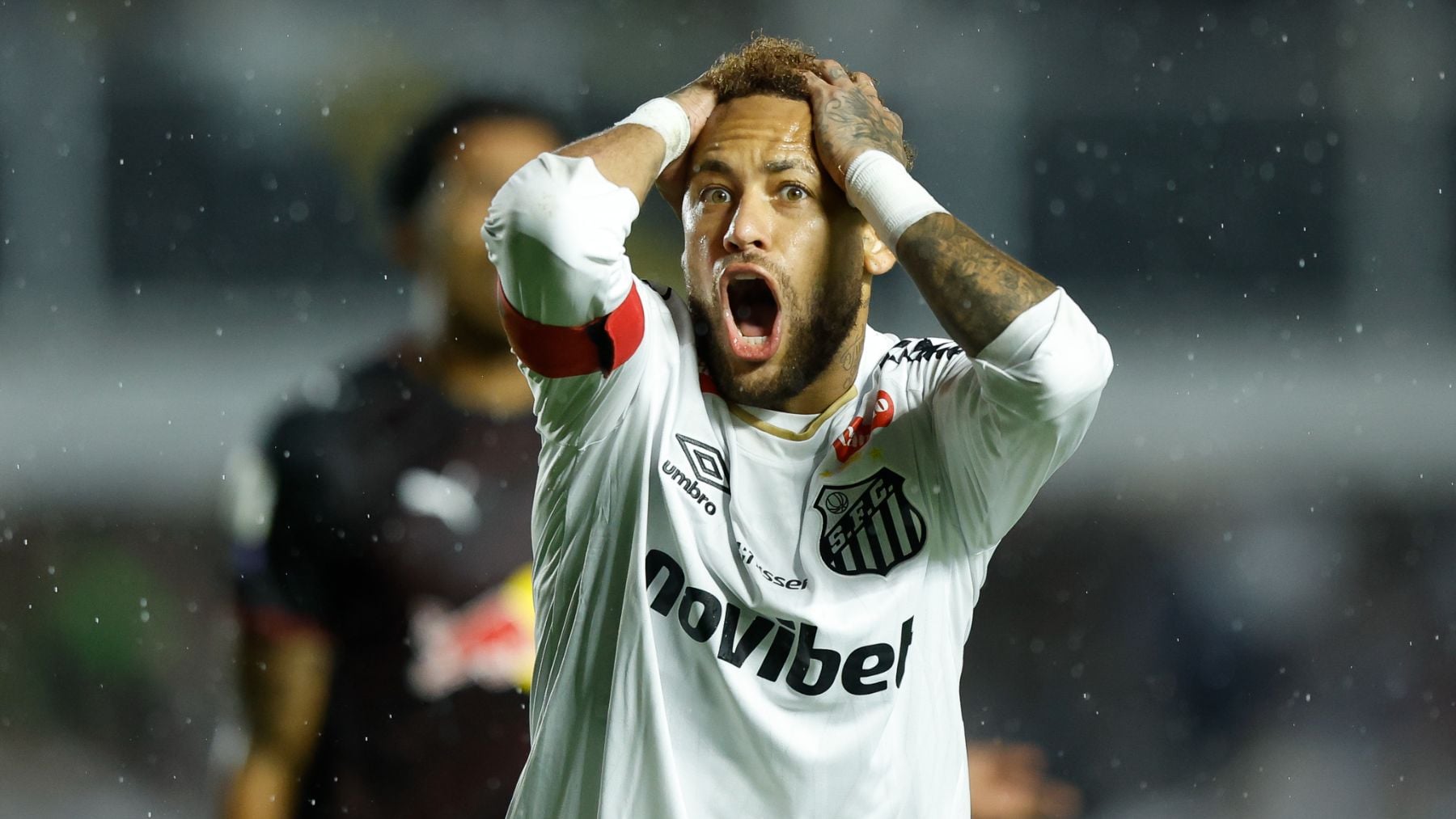 Acusan a Neymar de ocultar su lesión para estar en la convocatoria de Brasil para el Mundial