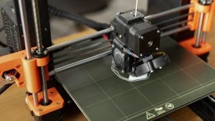Impresora realizando una impresión 3D. Foto: Freepik
