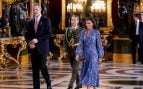 La Reina Letizia con un vestido azul
