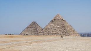 pirámides construcción