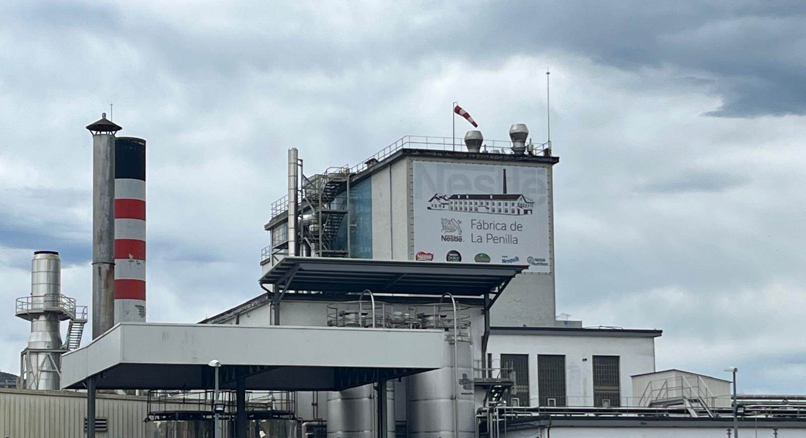 Nestlé cambia la huelga indefinida en junio por paros: la plantilla tiende la mano para que la empresa rebaje el ERE