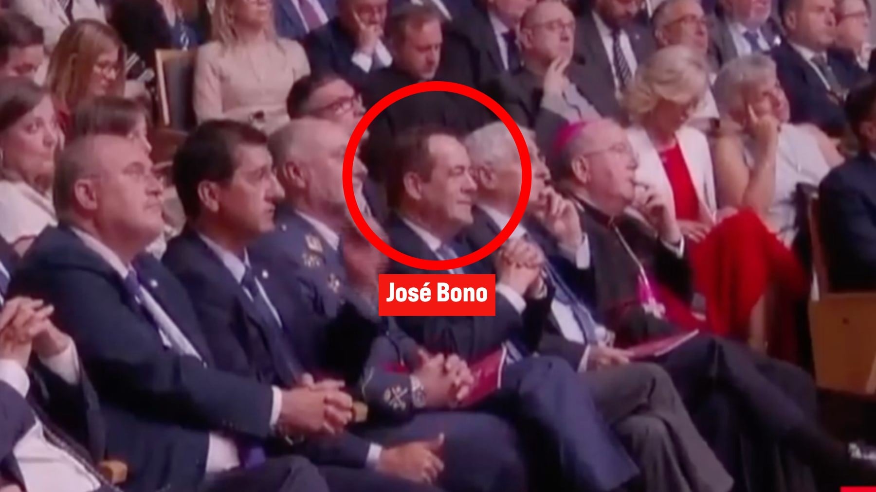 Page pone a Bono en primera fila en el Día de Castilla-La Mancha pese a sus vínculos con los negocios de Zapatero