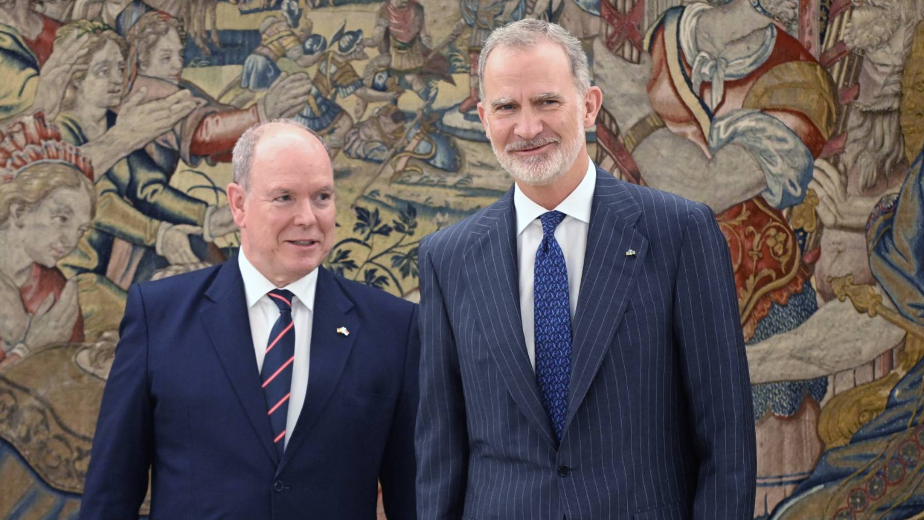 Alberto II de Mónaco y el Rey Felipe VI durante el encuentro en el Palacio de La Zarzuela. (Foto: Europa Press)