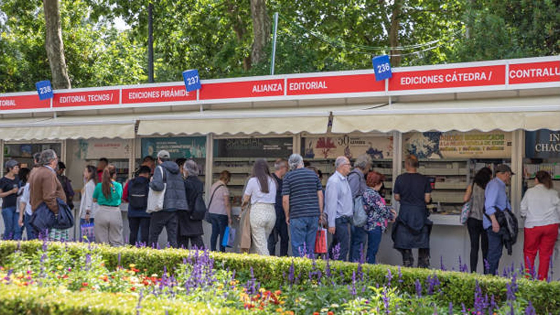 Quién firma hoy 3 de junio en la Feria del Libro de Madrid 2026