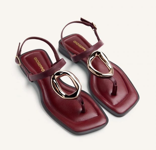 sandalias marrones