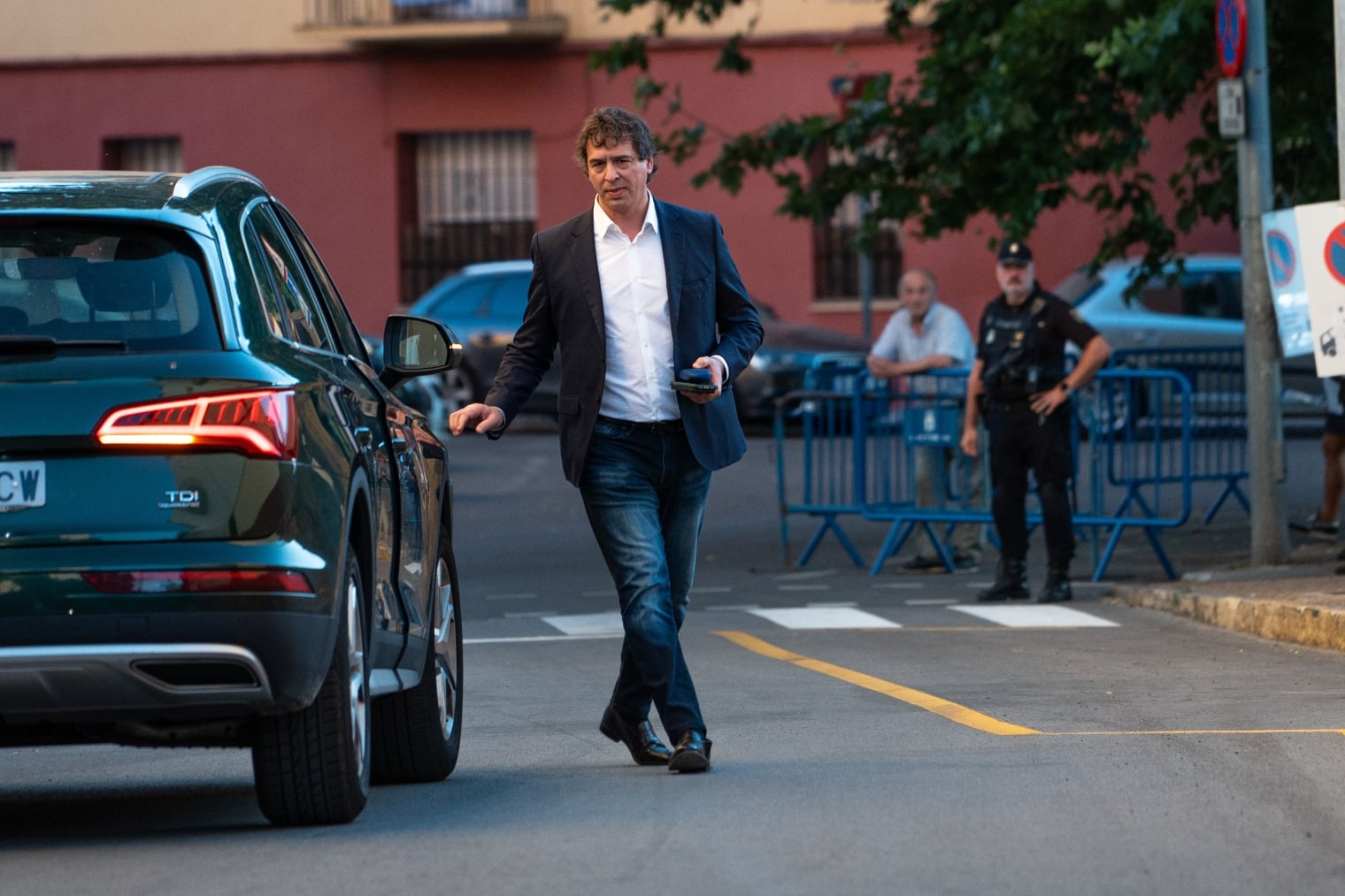 Una rival del hermano de Sánchez denuncia que no hubo igualdad de oportunidades en el proceso