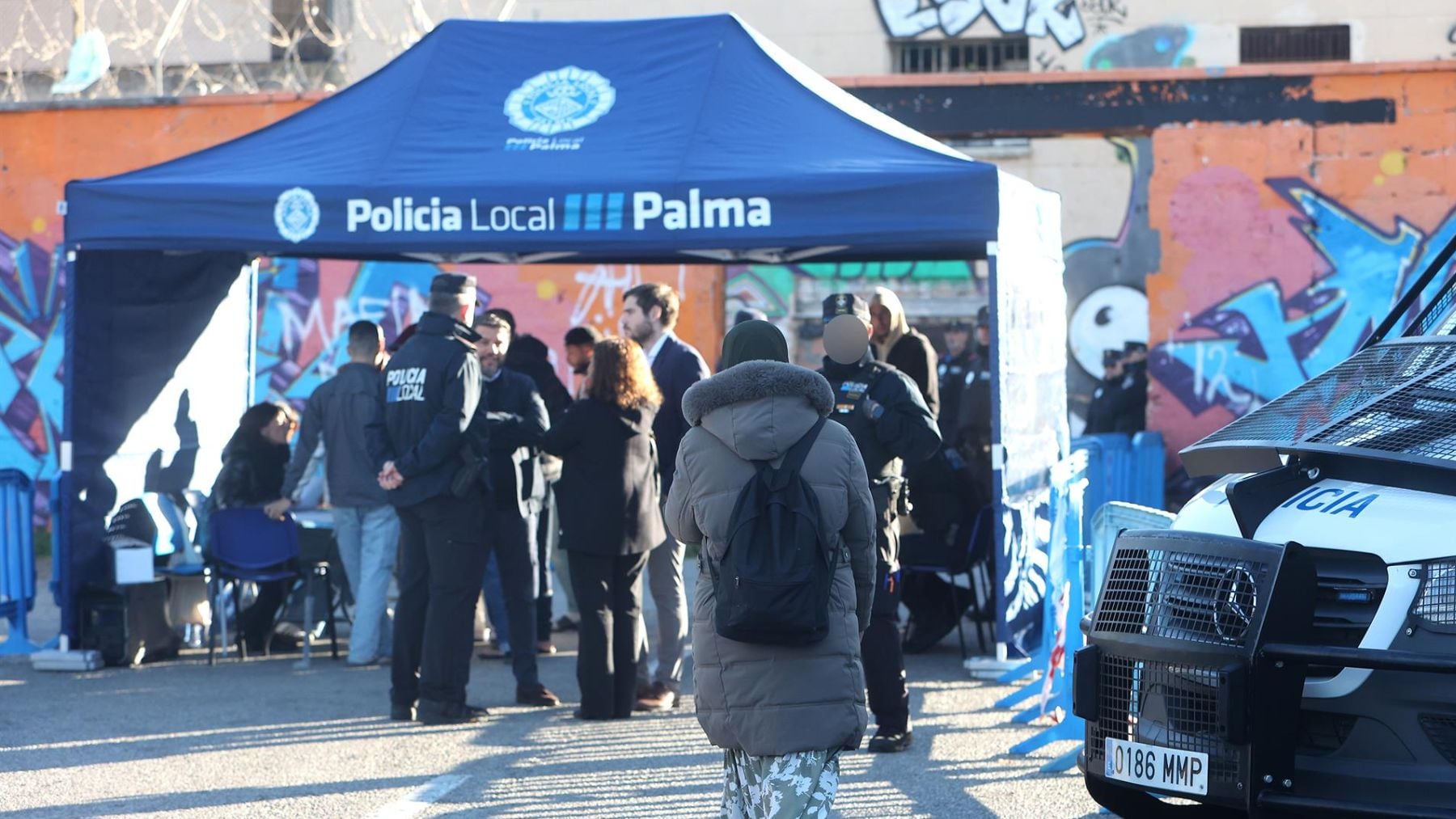 Dispositivo de la Policía Local para elk control de aceeso a la antigua prisión de Palma.
