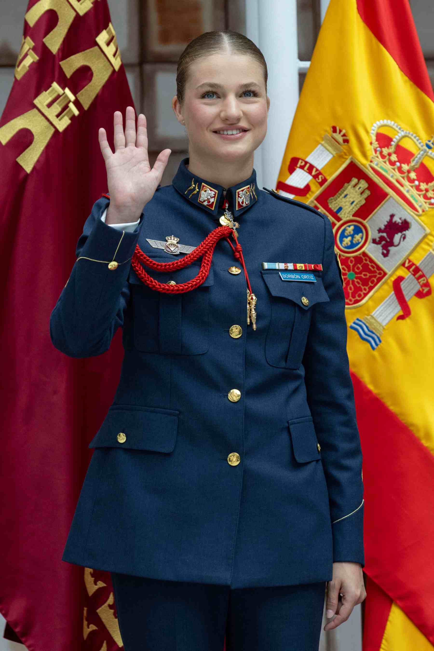 La princesa Leonor tras recibir la medalla de oro de la Asamblea Regional de Murcia. (Foto: EFE)