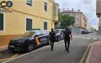 Menorca barbacoa navaja amenaza vecinos
