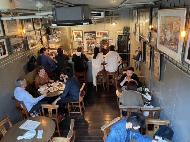 Serinkan, Tokio, restaurante, pizza, Kendall Jenner, Jap&oacute;n
