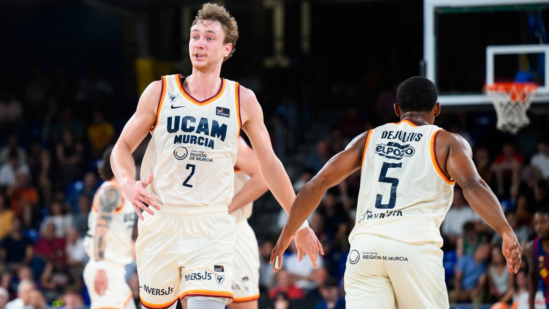 El UCAM asalta el Palau y obliga al Barcelona a ganar en Murcia para no decir adiós a la Liga