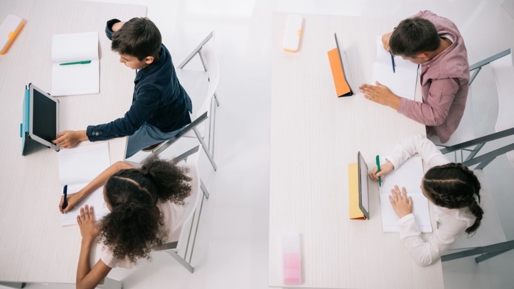 ¿Demasiadas pantallas en clase?: esto dicen los psiquiatras y pediatras sobre la digitalización escolar