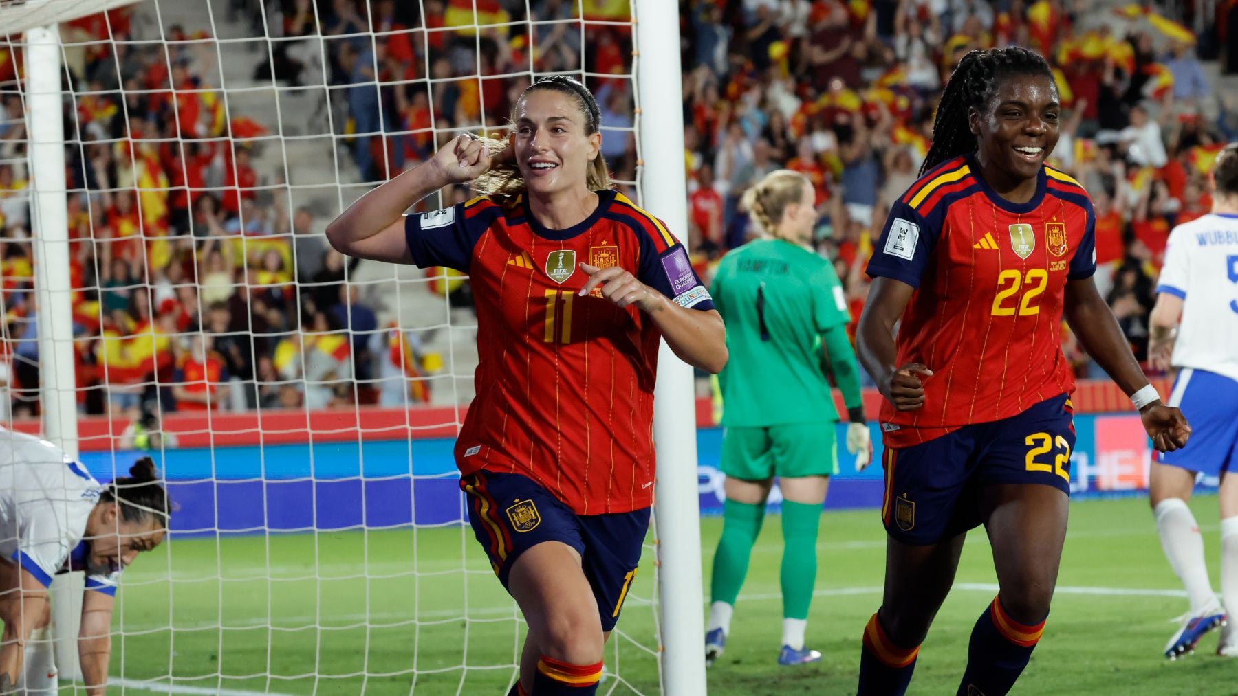 Alexia Putellas y Patri Guijarro acercan a España al Mundial 2027 con sus goles contra Inglaterra