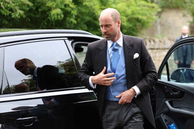 El príncipe Guillermo en una boda