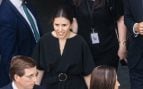 Teresa Urquijo con Almeida y el Papa León XIV